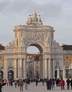 Moving Services To Lisbon Portugal - ISS Relocations