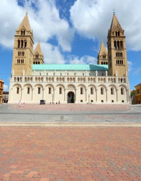 Moving Services To Pecs Hungary - ISS Relocations